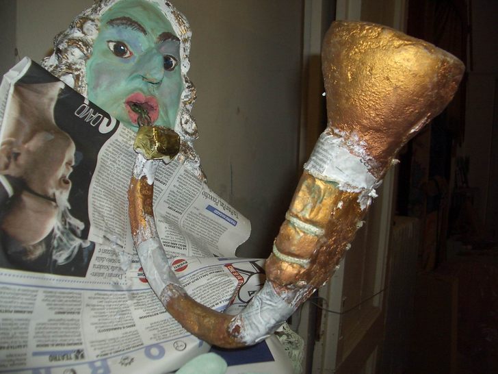 Personaggio 6 durante il restauro